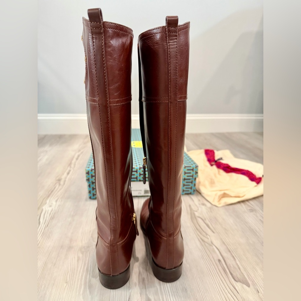 TORY BURCH Kiernan Almond Brown Galleon Leather Tall Logo Boots Size 7.5 EUC - Picture 7 of 17